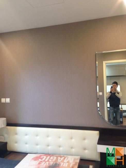 thi-cong-giay-dan-tuong-can-ho-mau-imperia-garden (6)